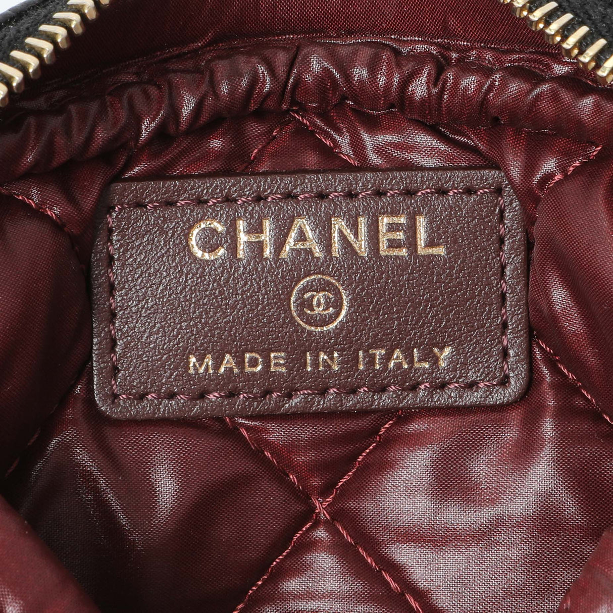 Chanel Black Caviar Quilted Small Curvy Pouch Cosmetic Case Accessories Chanel