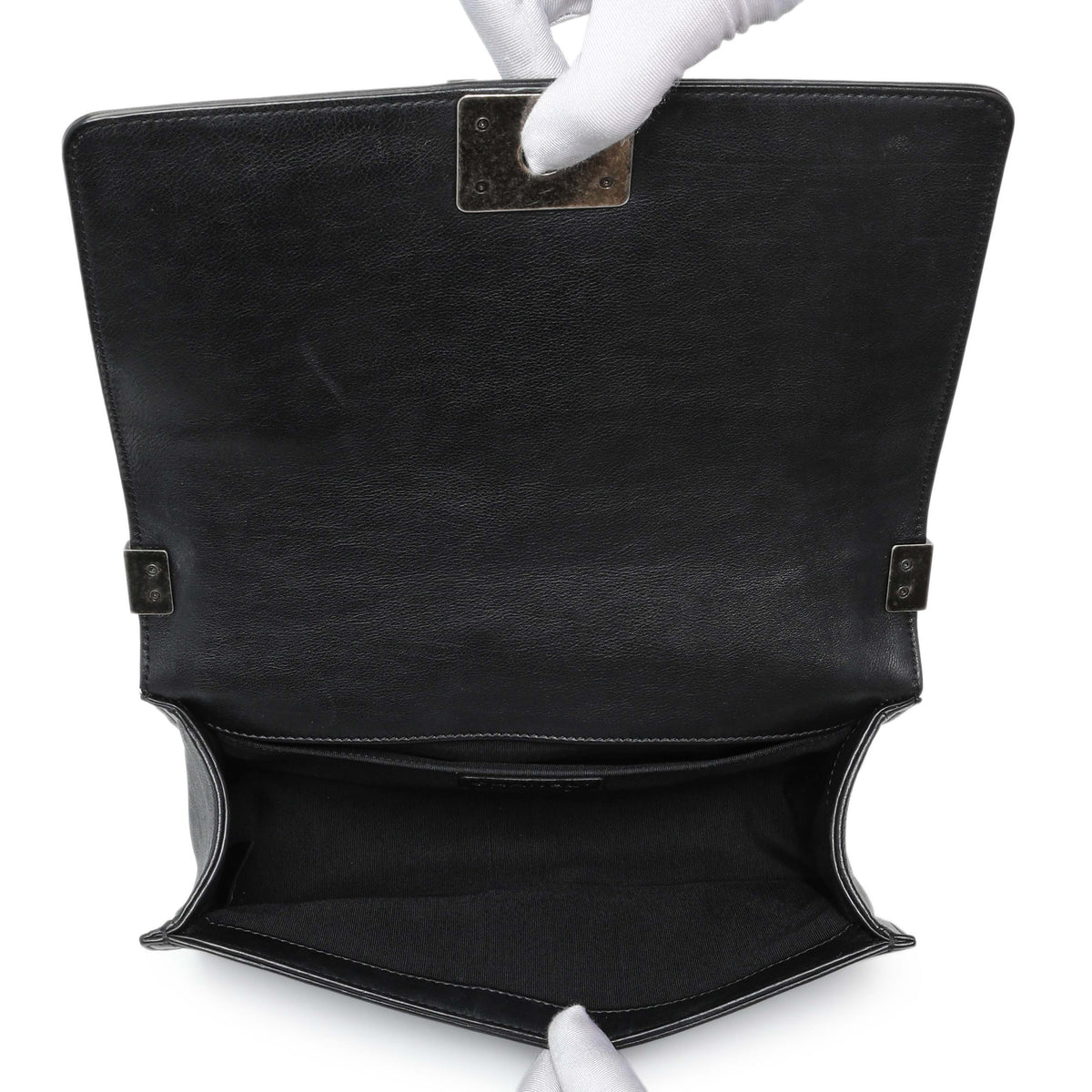 Chanel Black Quilted Calfskin Medium Boy Flap Handbags Chanel