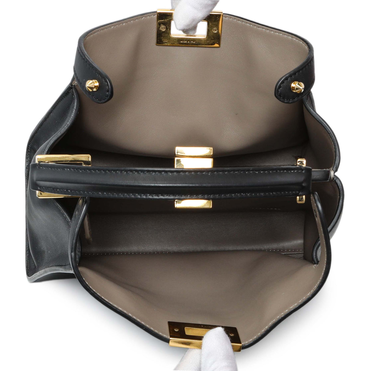 -6 items Fri July 24 ⬆️- Fendi Black Vitello Medium Peekaboo Iconic Essentially Satchel Handbags Fendi