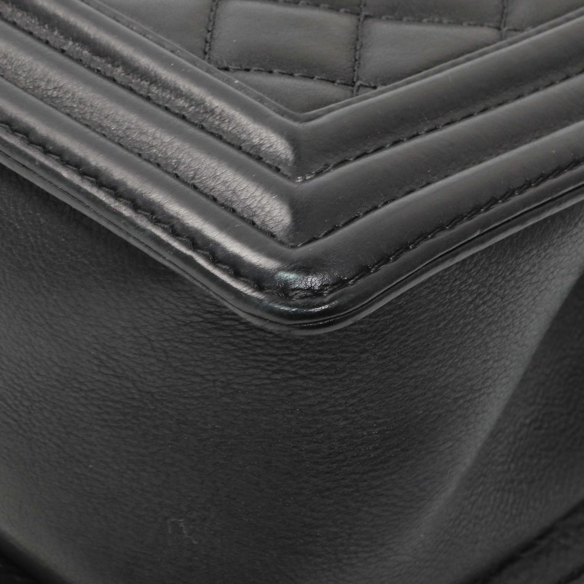 Chanel Black Quilted Calfskin Medium Boy Flap Handbags Chanel