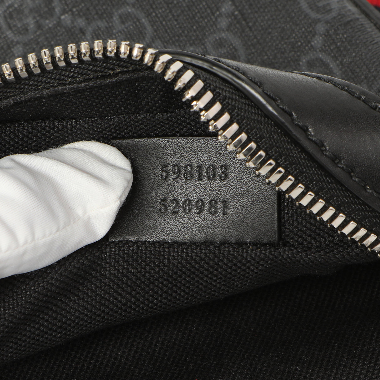 Gucci Black GG Supreme Monogram Mini Messenger Handbags Gucci