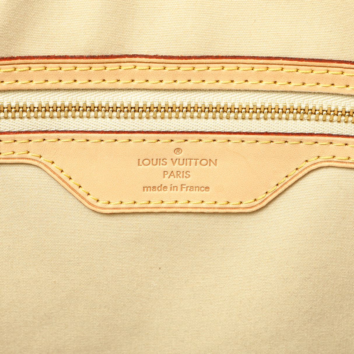 Louis Vuitton Blanc Corail Vernis Brea MM Handbags Louis Vuitton