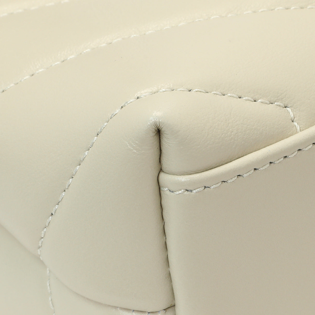 Saint Laurent Ivory Calfskin Monogram Toy Loulou Crossbody Handbags Saint Laurent