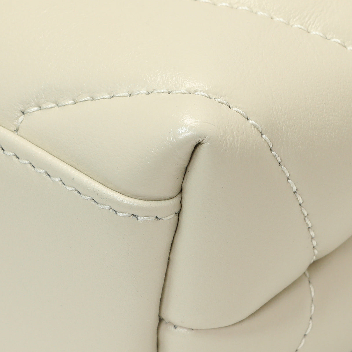 Saint Laurent Ivory Calfskin Monogram Toy Loulou Crossbody Handbags Saint Laurent