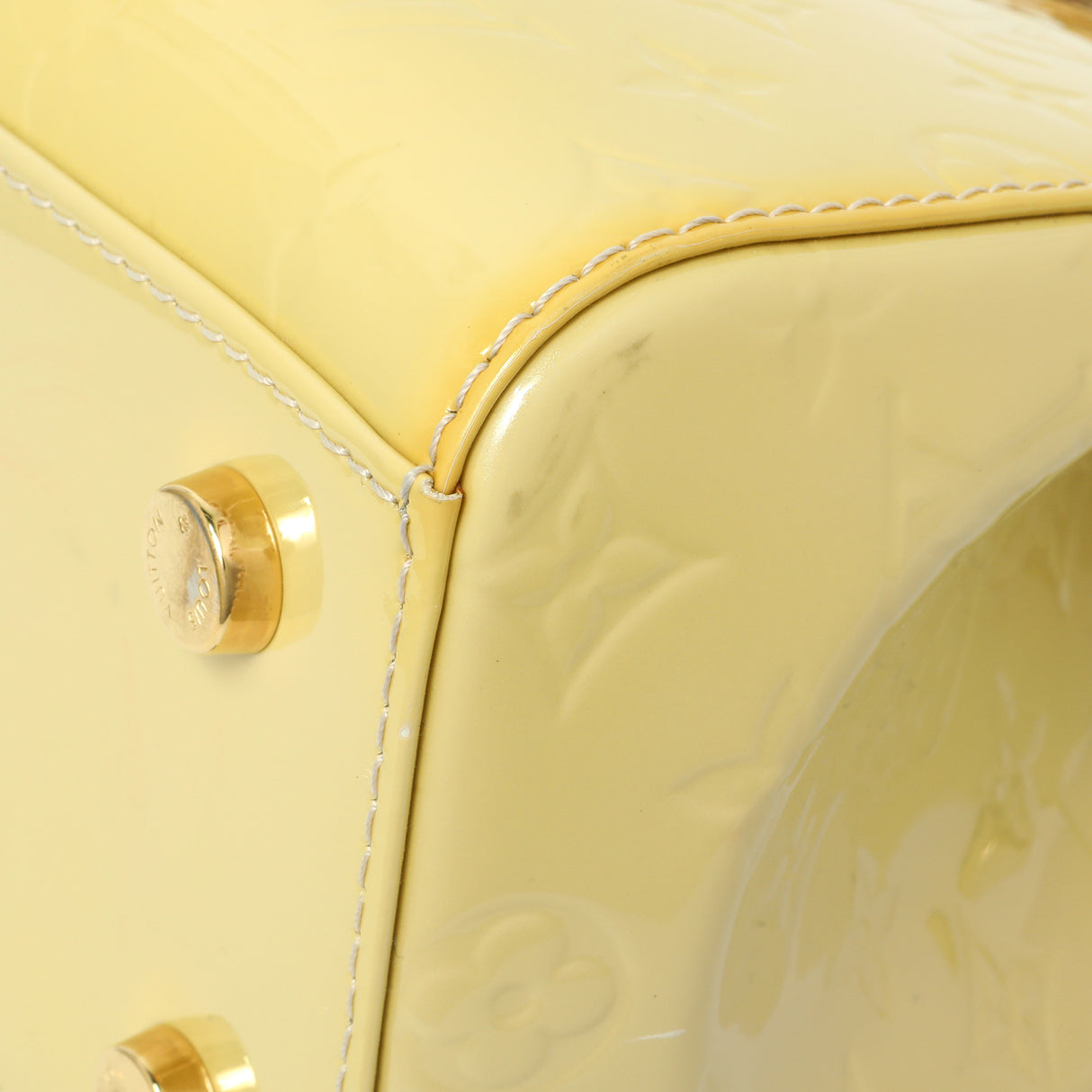 Louis Vuitton Blanc Corail Vernis Brea MM Handbags Louis Vuitton