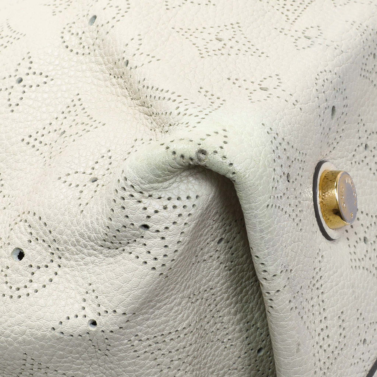 Louis Vuitton Ivory Mahina Cirrus MM Handbags Louis Vuitton