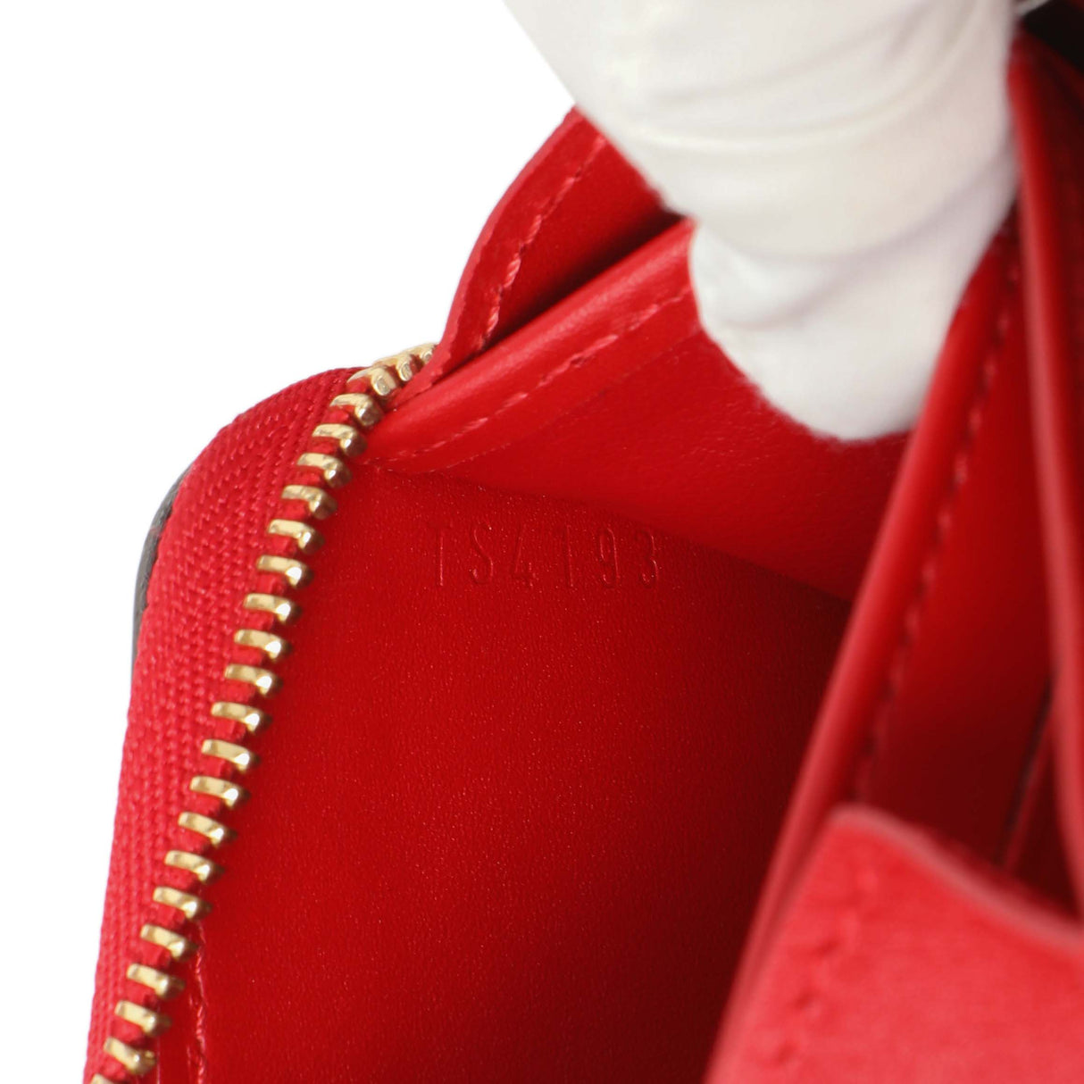 Louis Vuitton Pomme D'Amour Patent Sweet Monogram Zippy Coin Purse Accessories Louis Vuitton