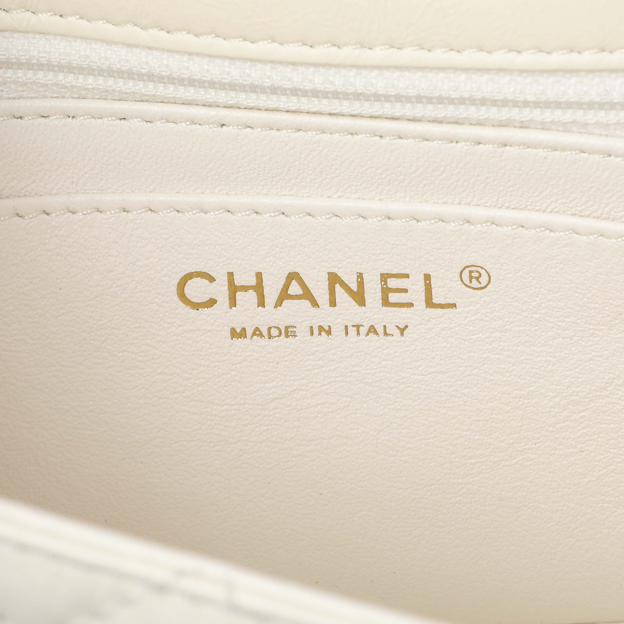 Chanel White Quilted Aged Calfskin 2.55 Reissue Flap 224 Handbags Chanel