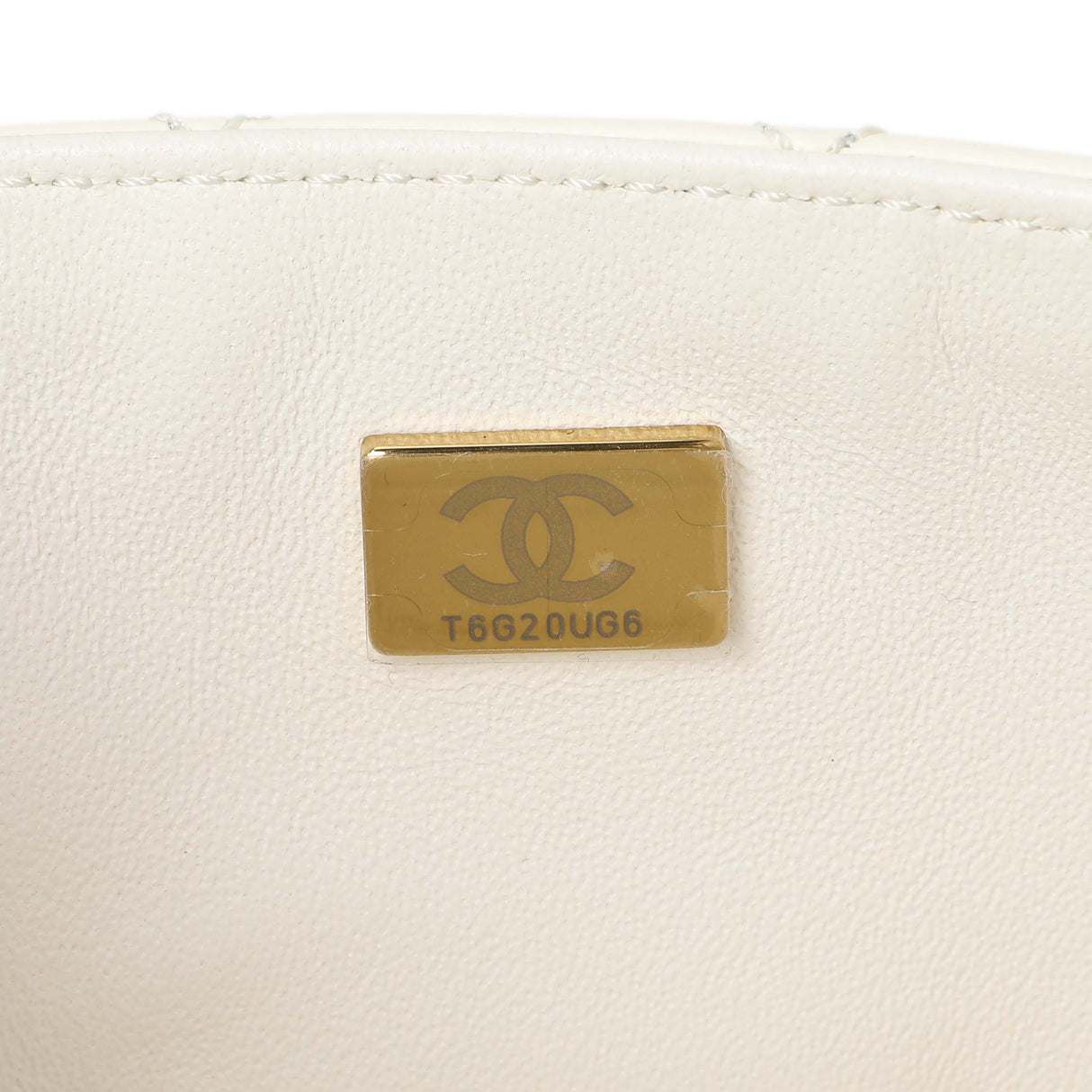 Chanel White Quilted Aged Calfskin 2.55 Reissue Flap 224 Handbags Chanel