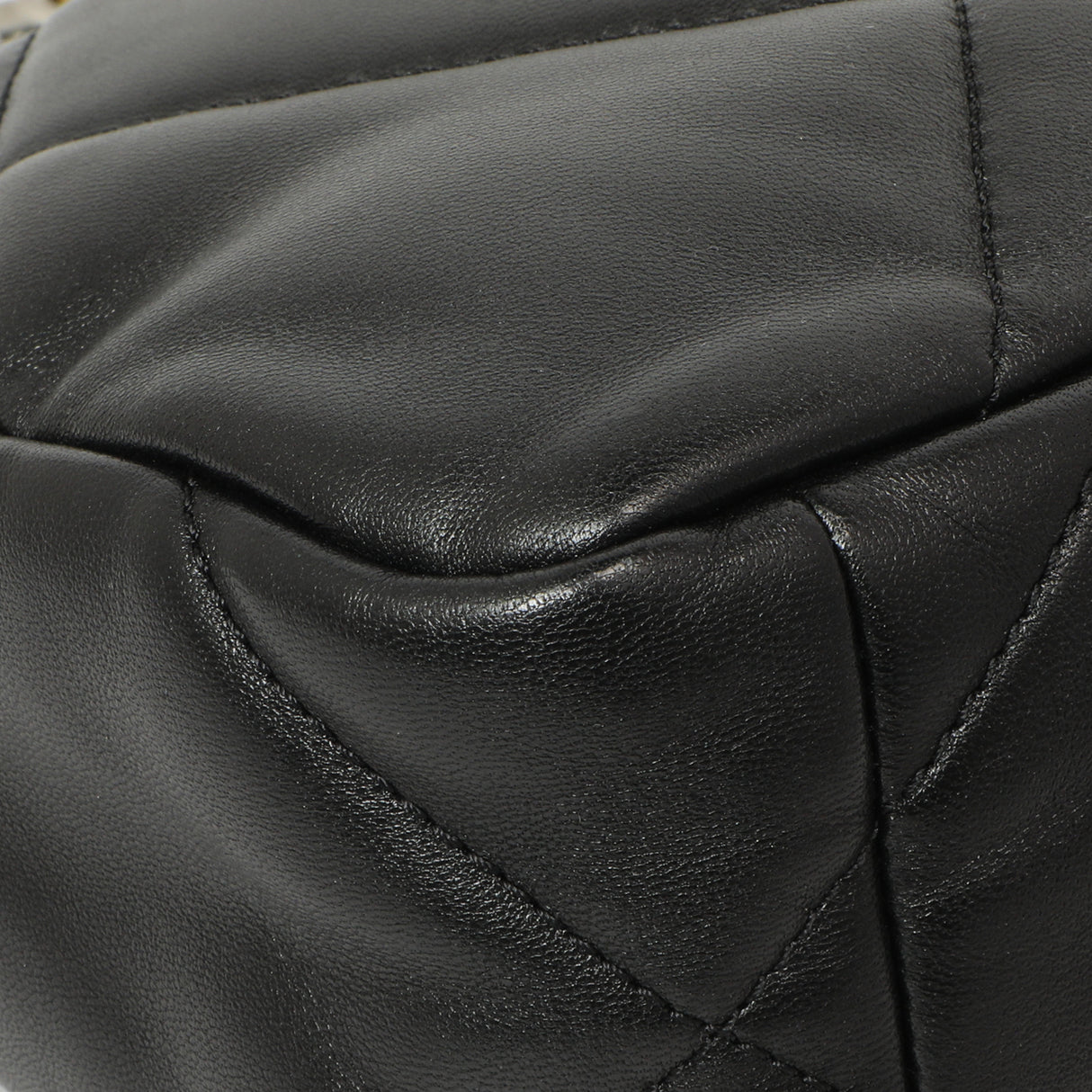Chanel Black Quilted Lambskin Medium 19 Flap Handbags Chanel