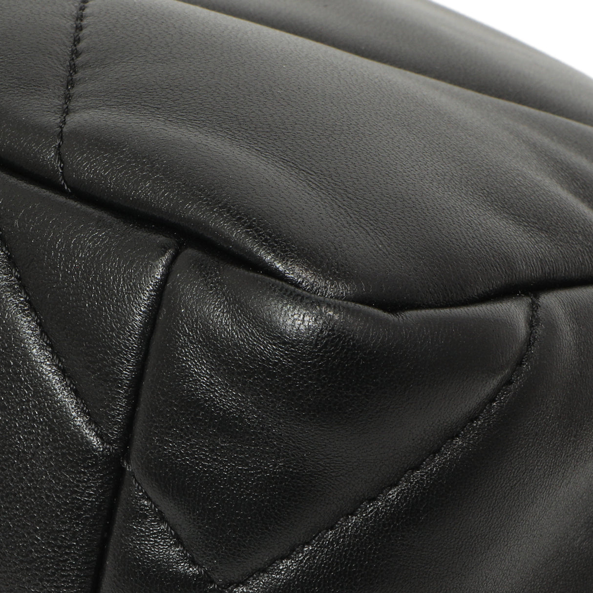 Chanel Black Quilted Lambskin Medium 19 Flap Handbags Chanel