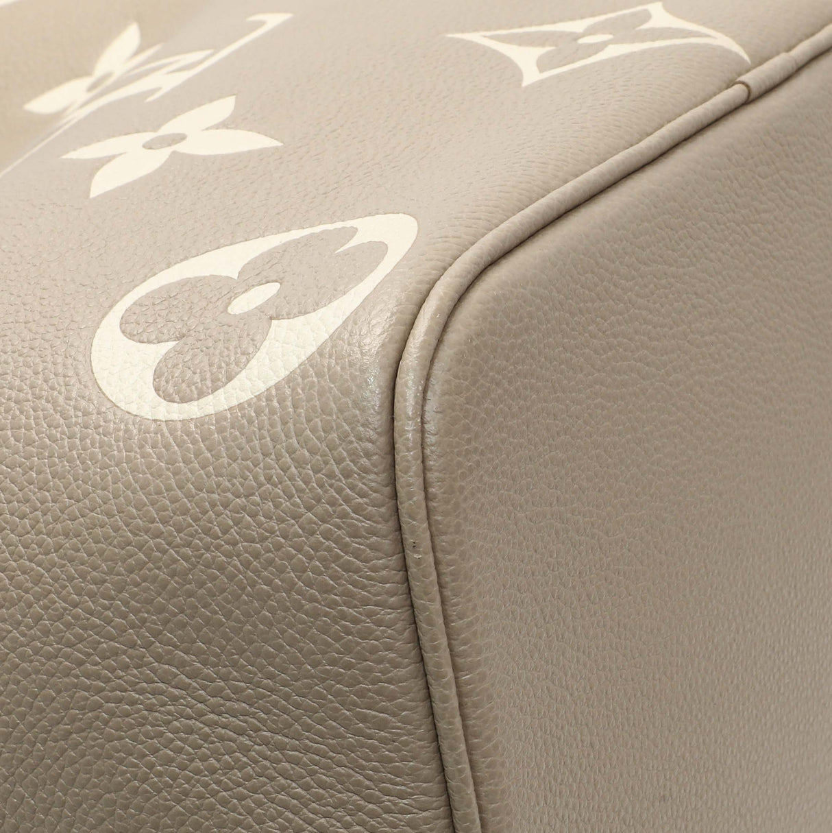 Louis Vuitton Tourterelle Creme Empreinte Monogram Giant Neonoe MM Handbags Louis Vuitton