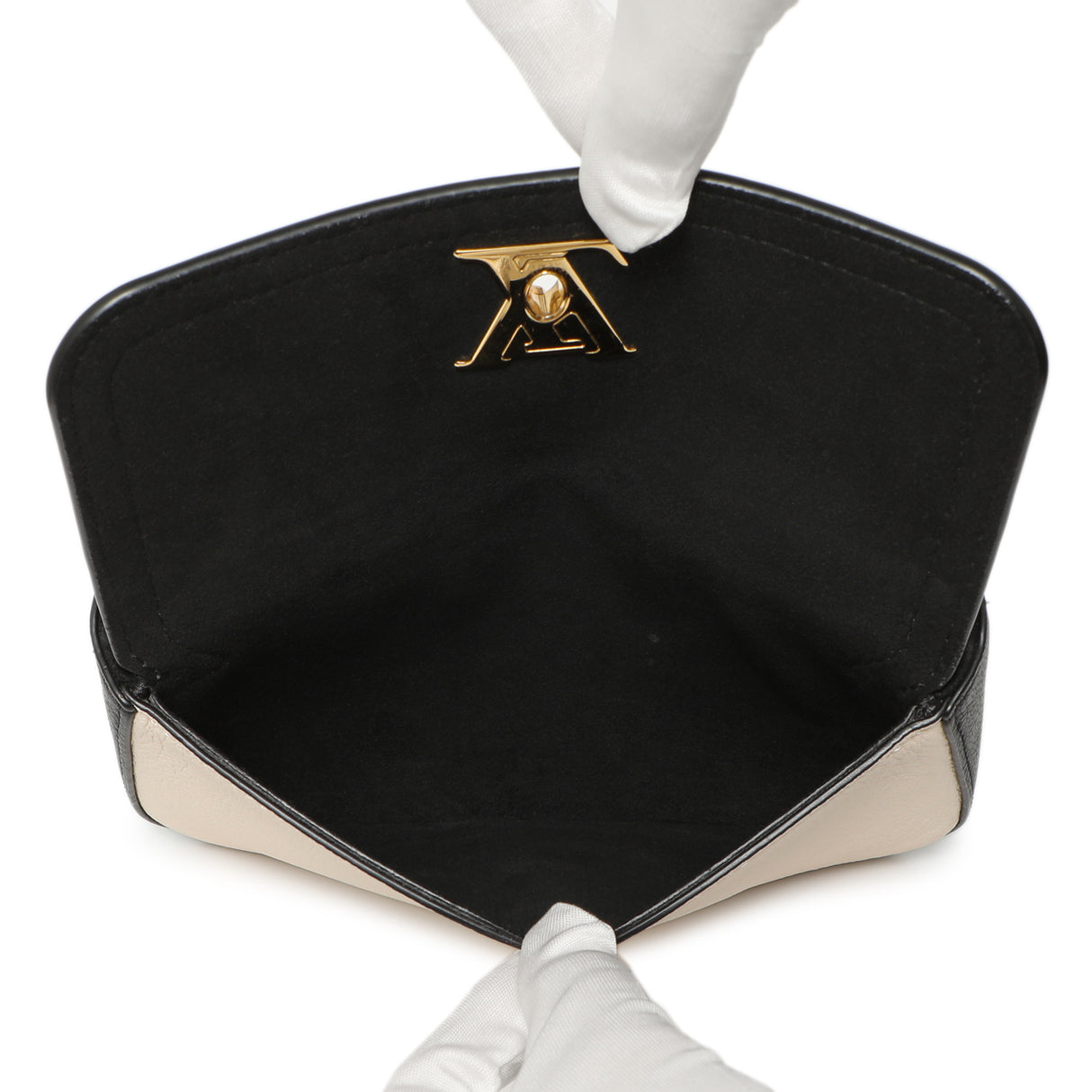 Louis Vuitton Black Grained Calfskin Lockme Chain Phone Pouch Handbags Louis Vuitton