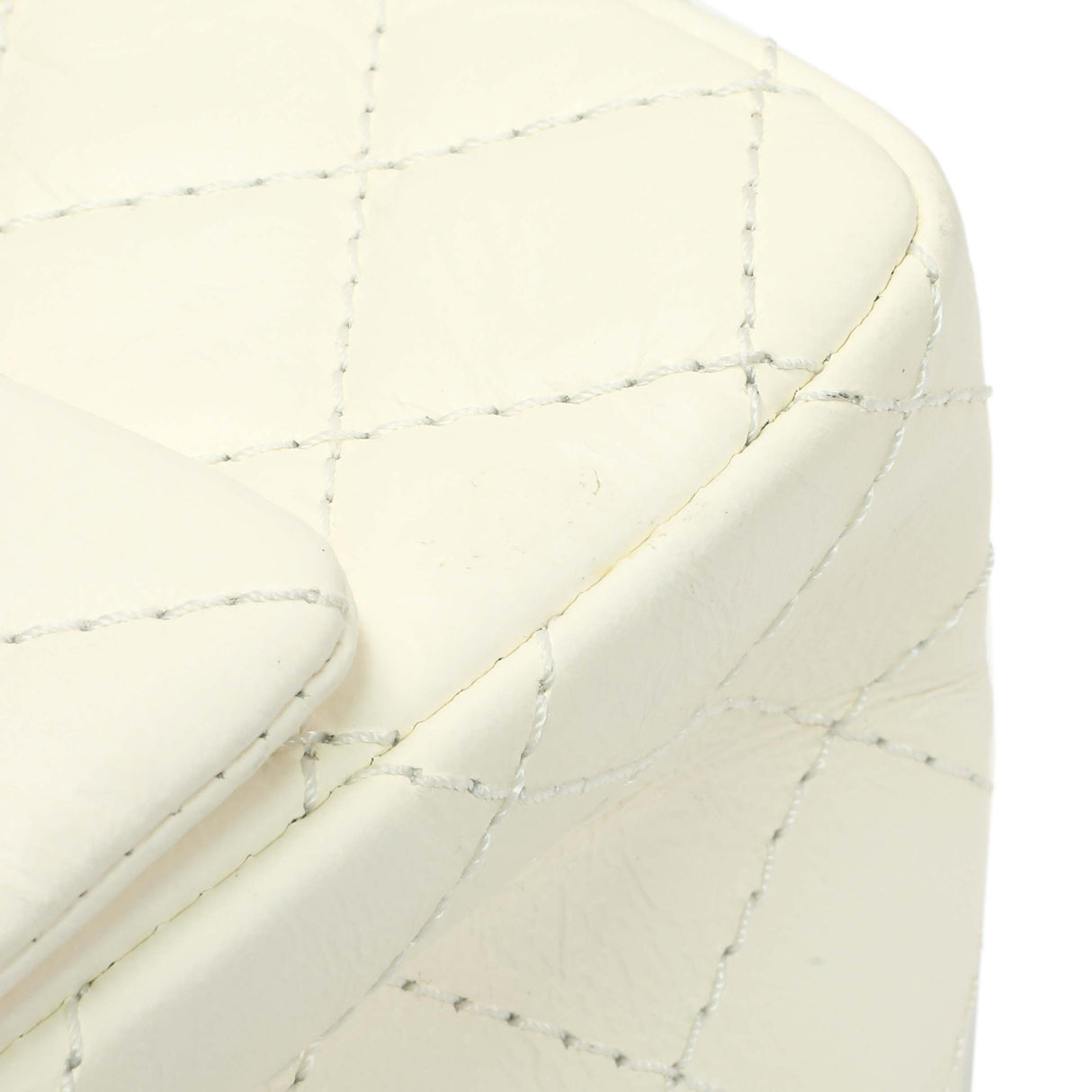 Chanel White Quilted Aged Calfskin 2.55 Reissue Flap 224 Handbags Chanel