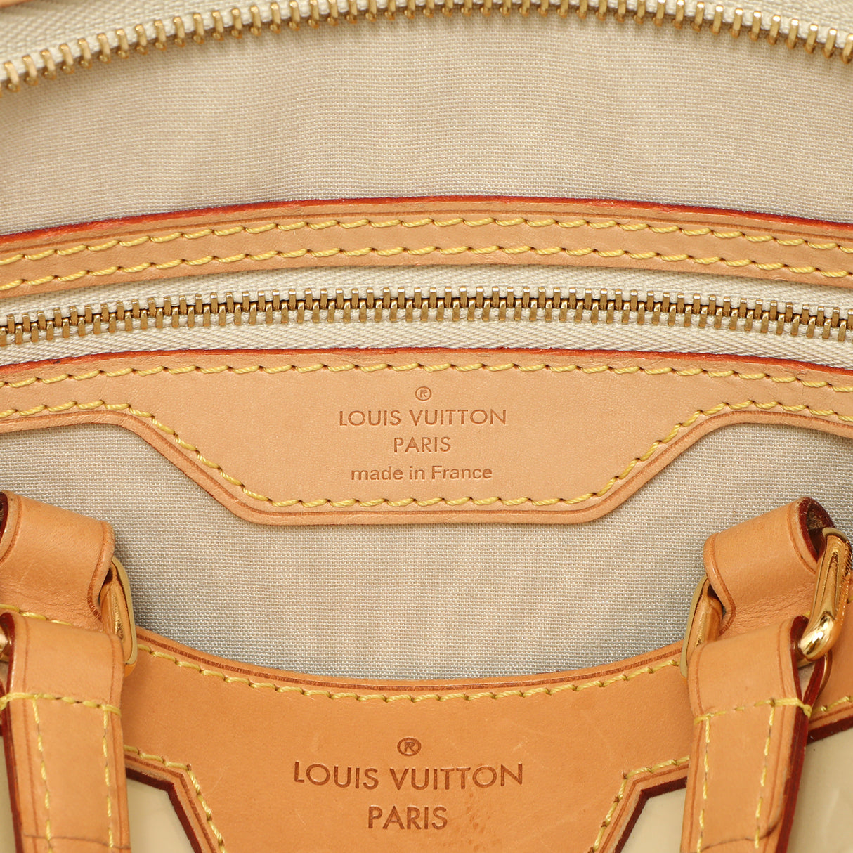 Louis Vuitton Blanc Corail Vernis Brea MM Handbags Louis Vuitton