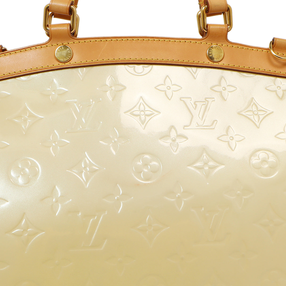 Louis Vuitton Blanc Corail Vernis Brea MM Handbags Louis Vuitton