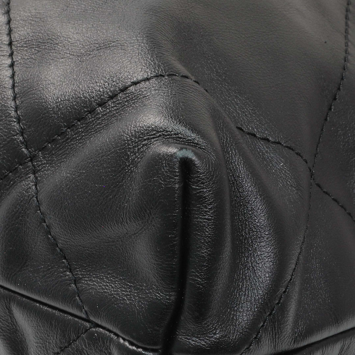 Chanel Black Shiny Calfskin Quilted Small Chanel 22