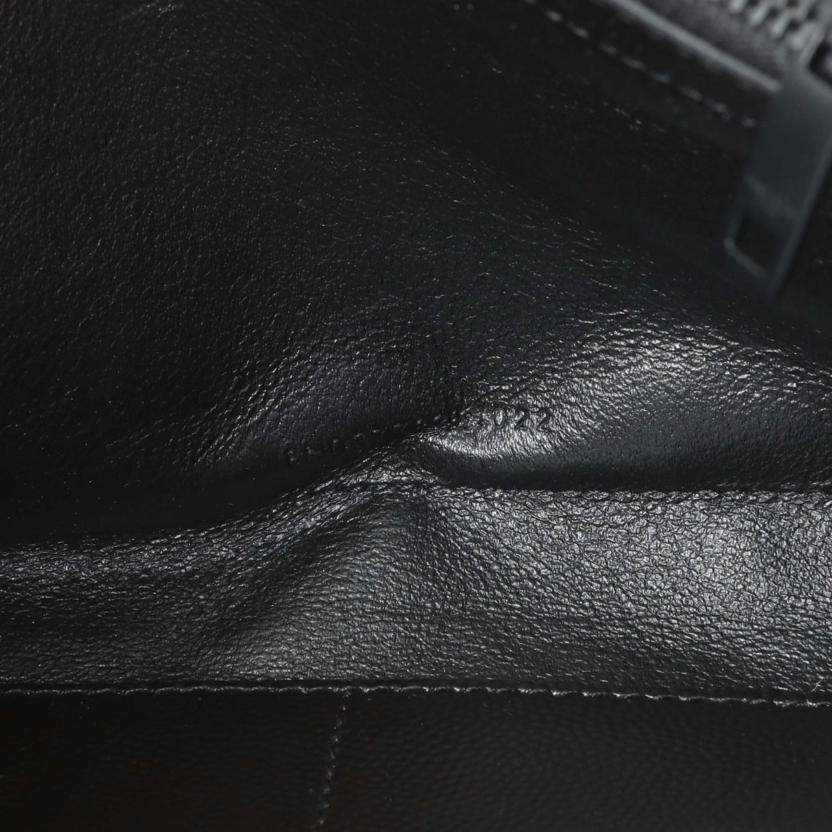 Saint Laurent Black Grain De Poudre Matelasse Chevron Monogram Chain Wallet Handbags Saint Laurent