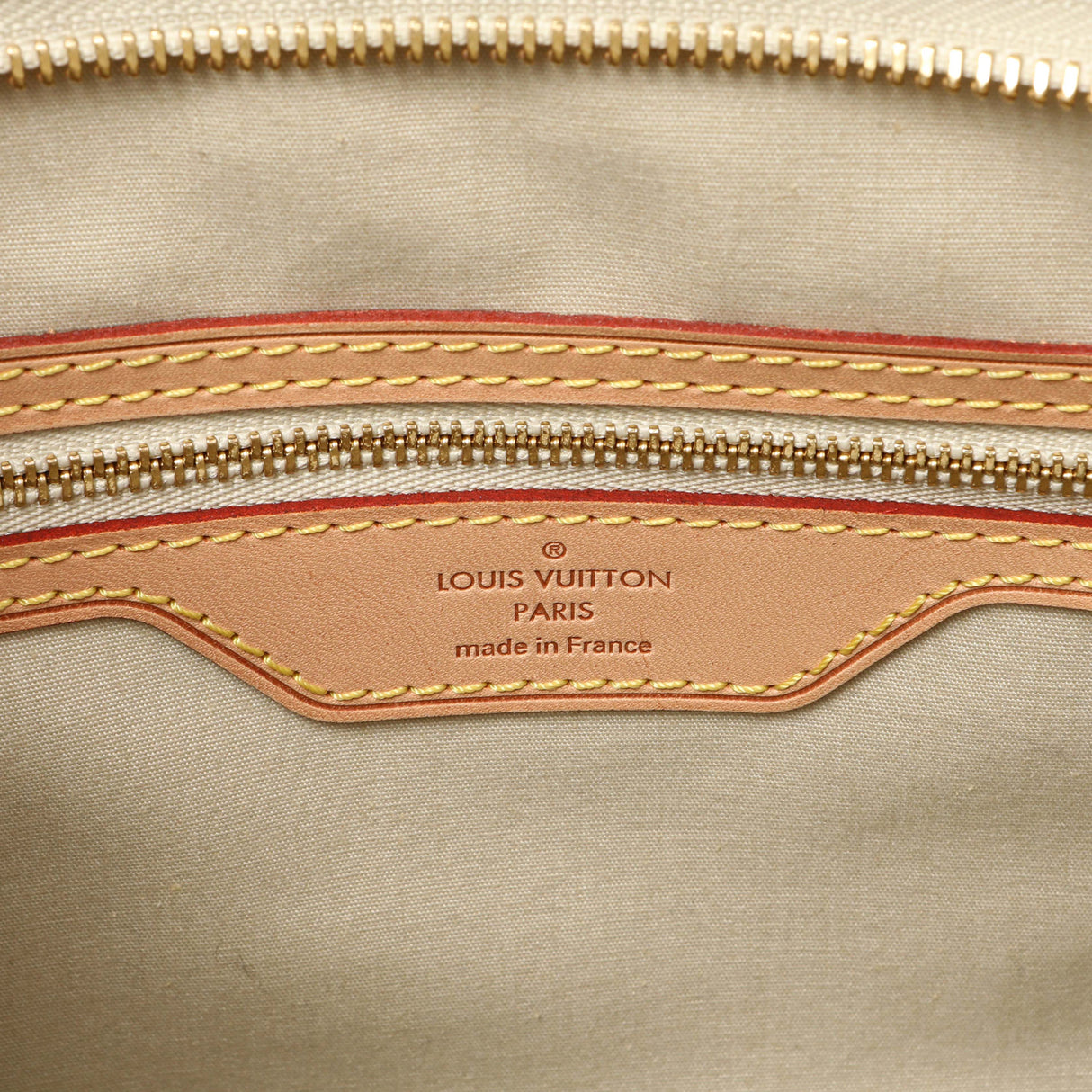 Louis Vuitton Blanc Corail Vernis Brea MM Handbags Louis Vuitton