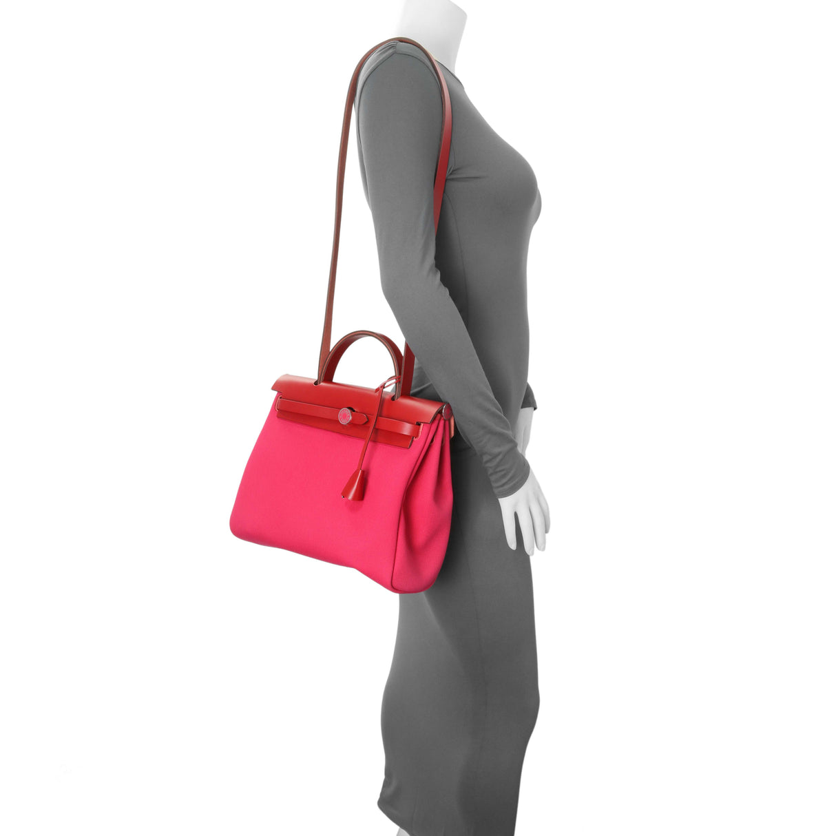 Hermes Rose Mexico Rouge Piment Toile Militaire Vache Hunter Laque Herbag Zip Retourne 31 PM Handbags Hermes