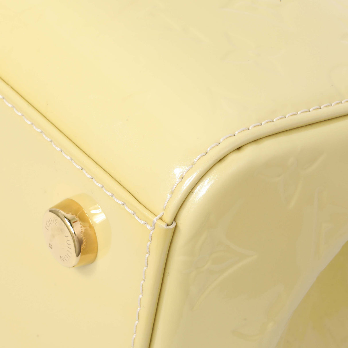 Louis Vuitton Blanc Corail Vernis Brea MM Handbags Louis Vuitton