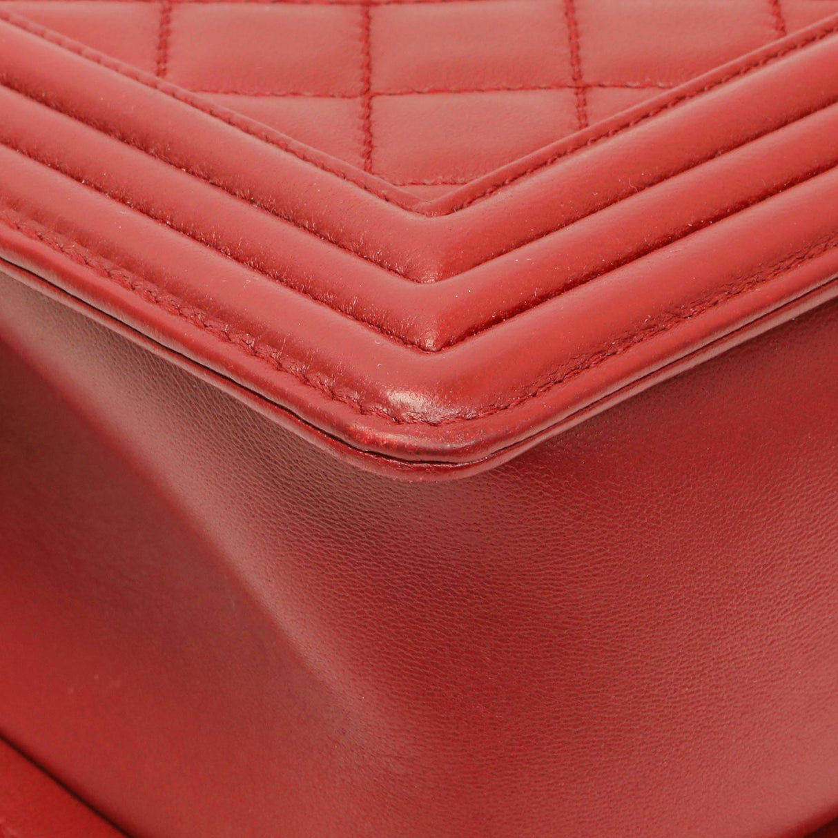 Chanel Red Quilted Calfskin Medium Boy Flap Handbags Chanel