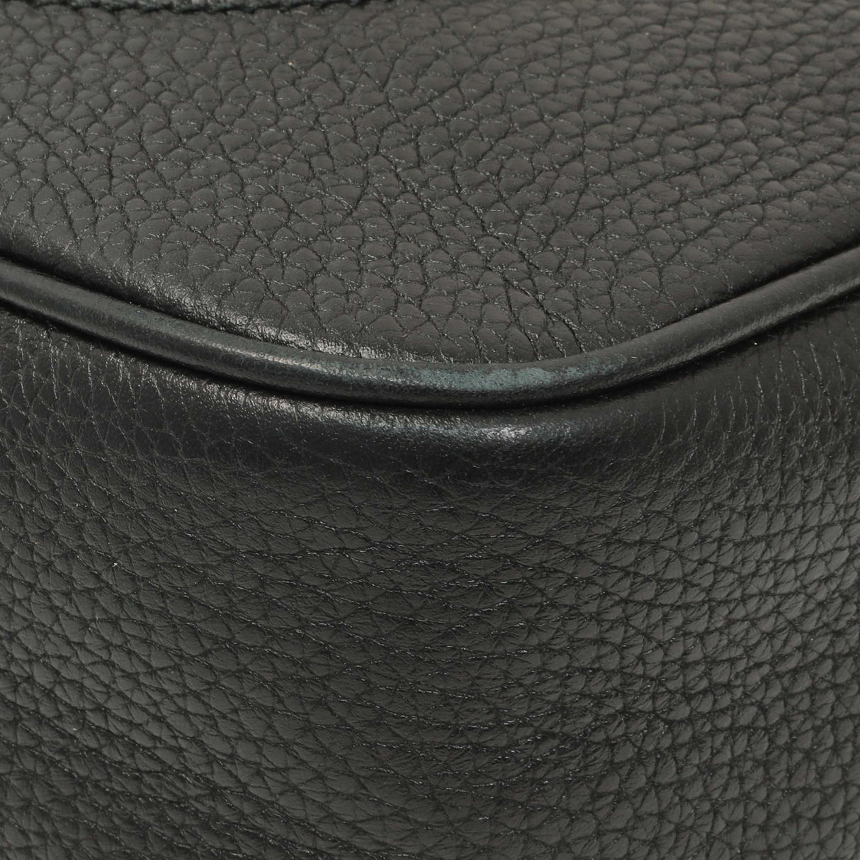 Gucci Black Pebbled Calfskin Small Soho Disco Bag Handbags Gucci