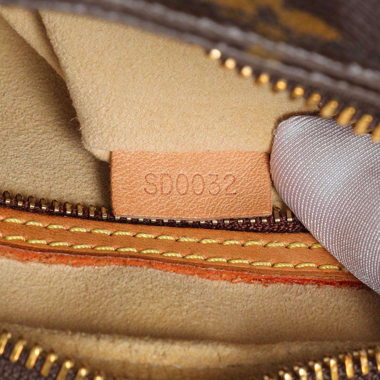 Louis Vuitton Monogram Looping MM Handbags Louis Vuitton