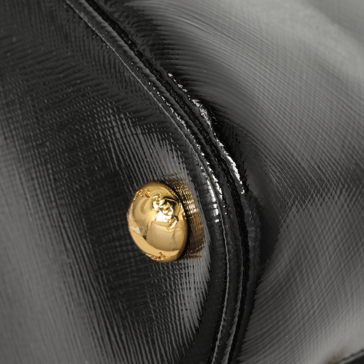 Prada Black Saffiano Vernice Promenade Tote Handbags Prada