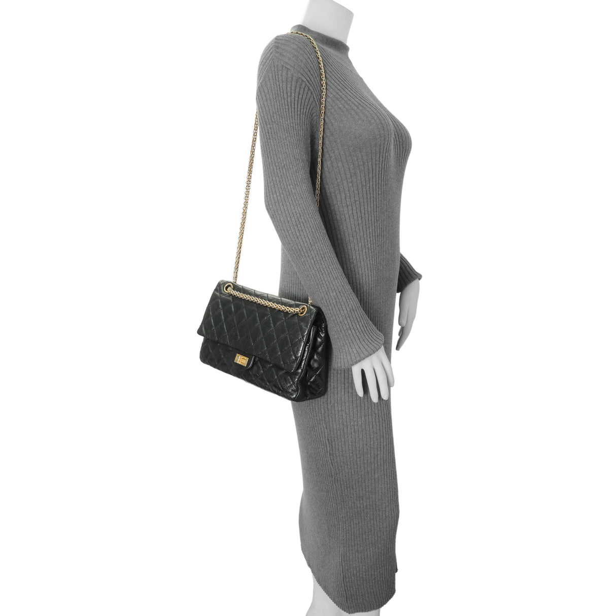 Chanel Black Quilted Aged Calfskin 2.55 Reissue 226 Flap Handbags Chanel