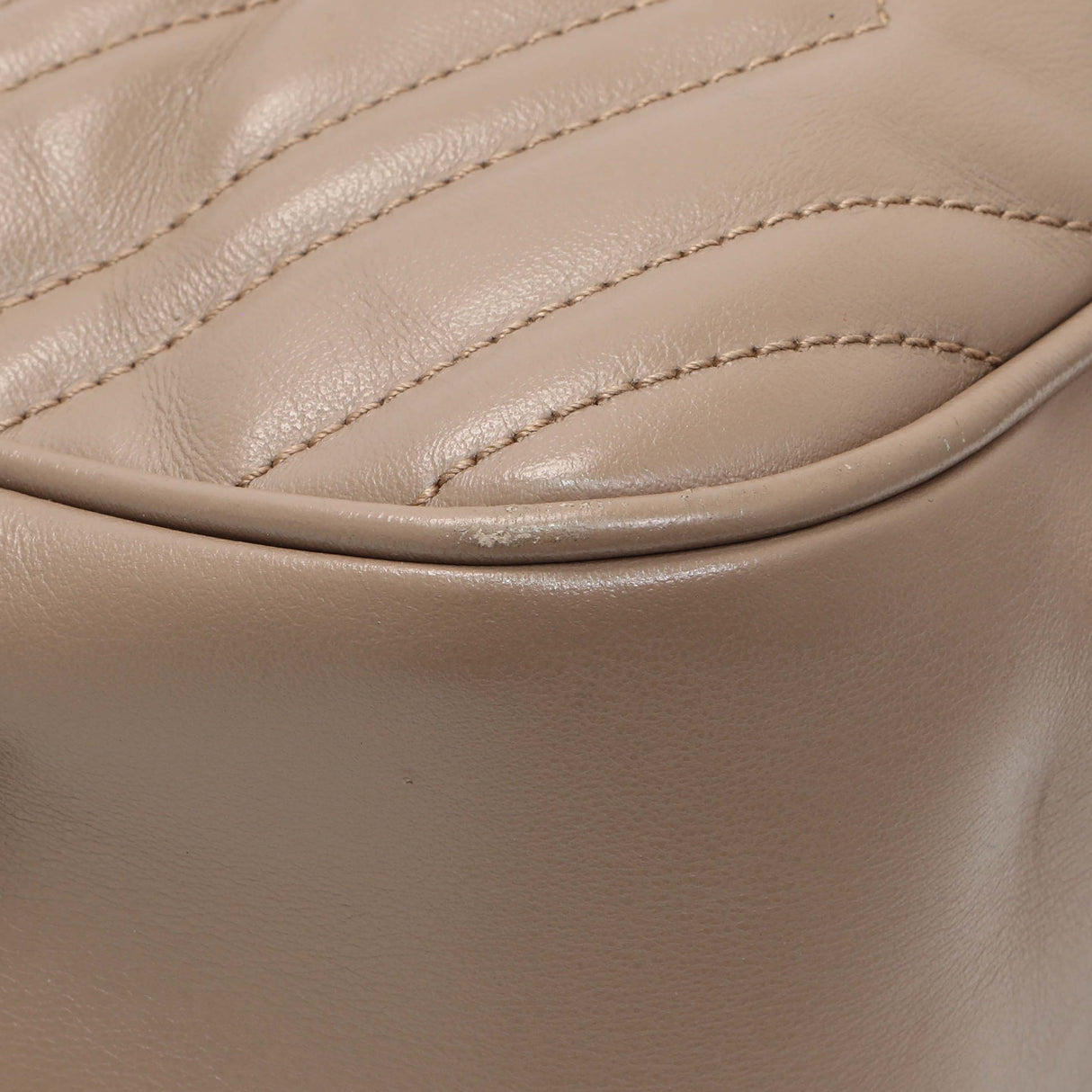 Gucci Porcelain Rose Calfskin Matelasse Small GG Marmont Chain Shoulder Bag
