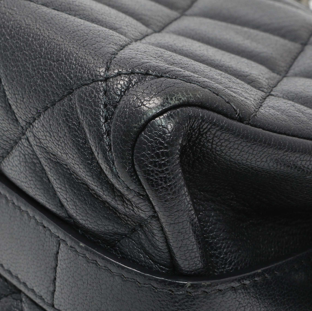 -temp- Chanel Black Calfskin Mumbai Flap Bag Entrupy#8MW4CY2 Modaselle