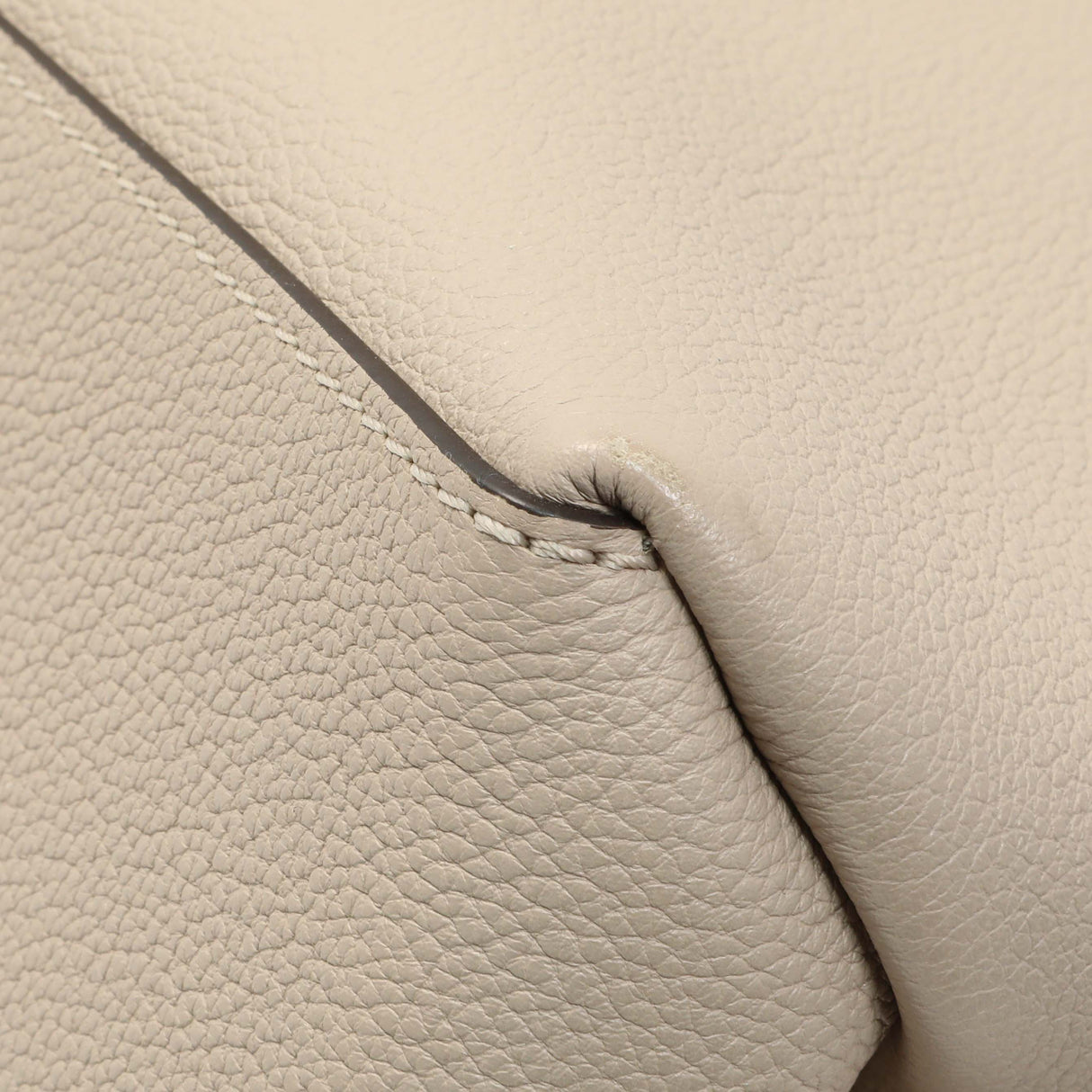 Louis Vuitton Greige Grained Calfskin Lockme Shopper Handbags Louis Vuitton