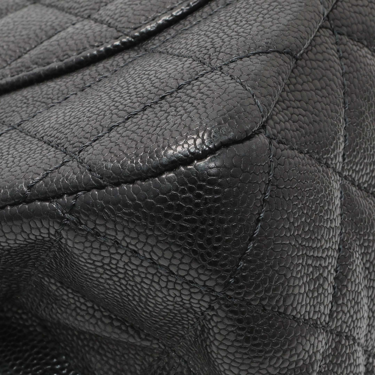 Chanel Black Quilted Caviar Reissue 2.55 Reissue 227 Flap