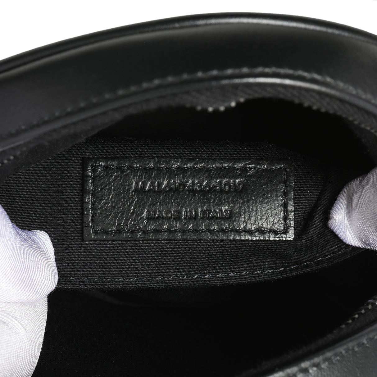 Saint Laurent Black Calfskin Matelasse Chevron Round Vinyle Camera Bag Handbags Saint Laurent