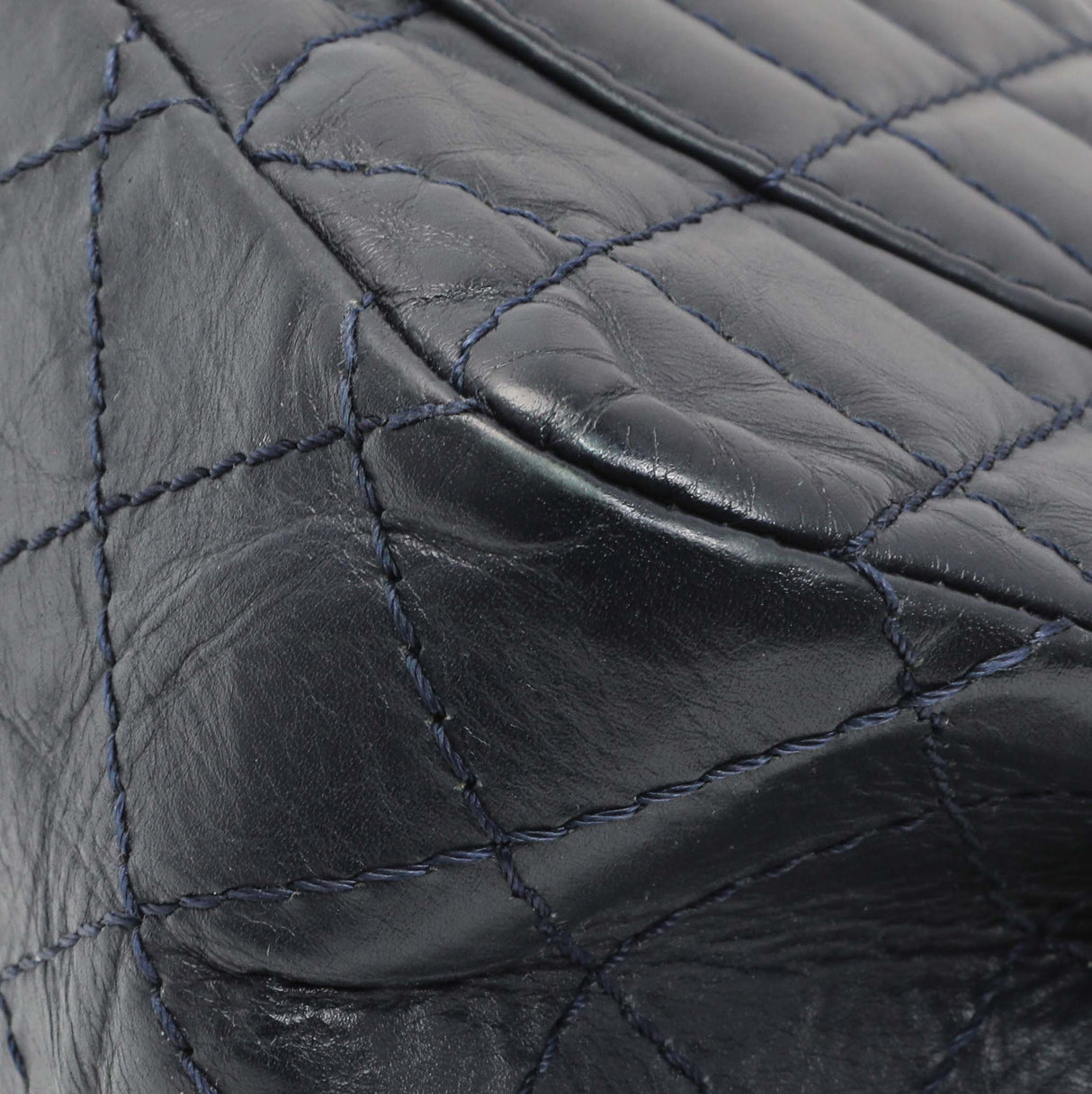 Chanel Navy Quilted Aged Calfskin 2.55 Reissue 225 Flap Handbags Chanel