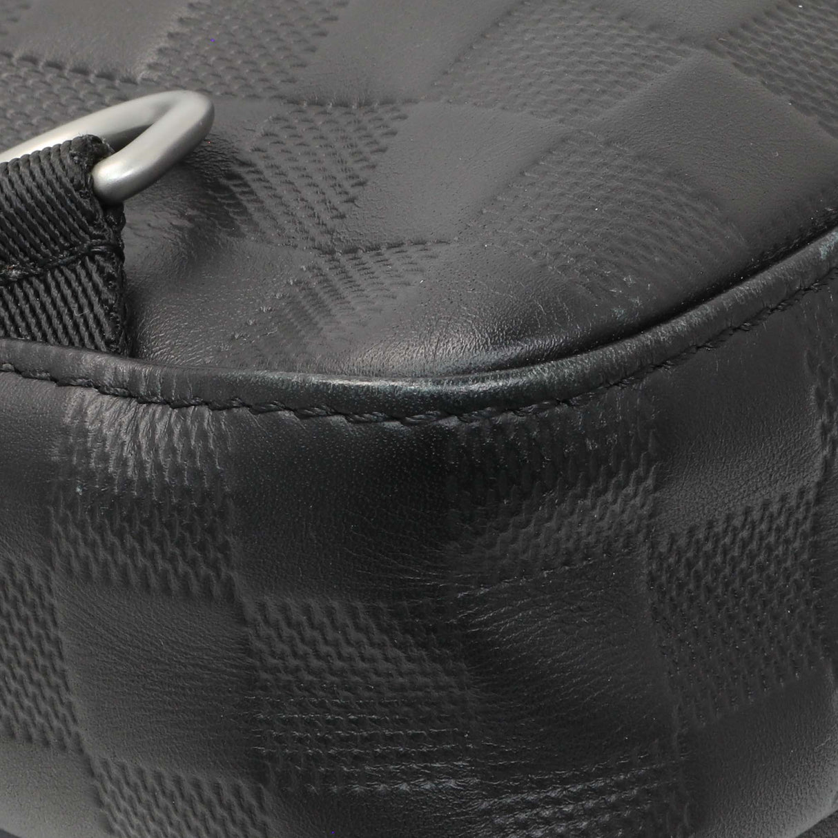 Louis Vuitton Blue Damier Infini Avenue Sling