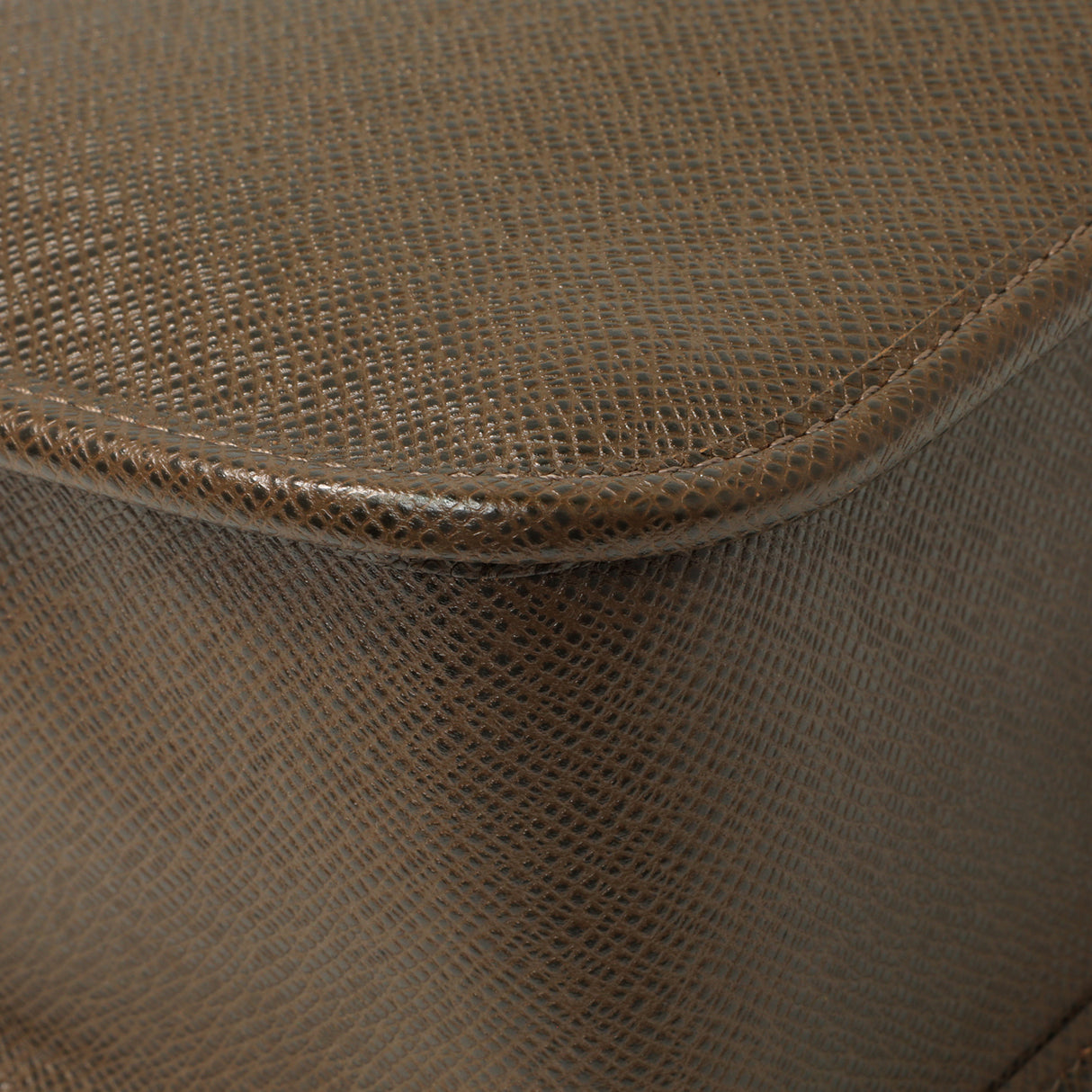 Louis Vuitton Brown Taiga Andrei Messenger Handbags Louis Vuitton