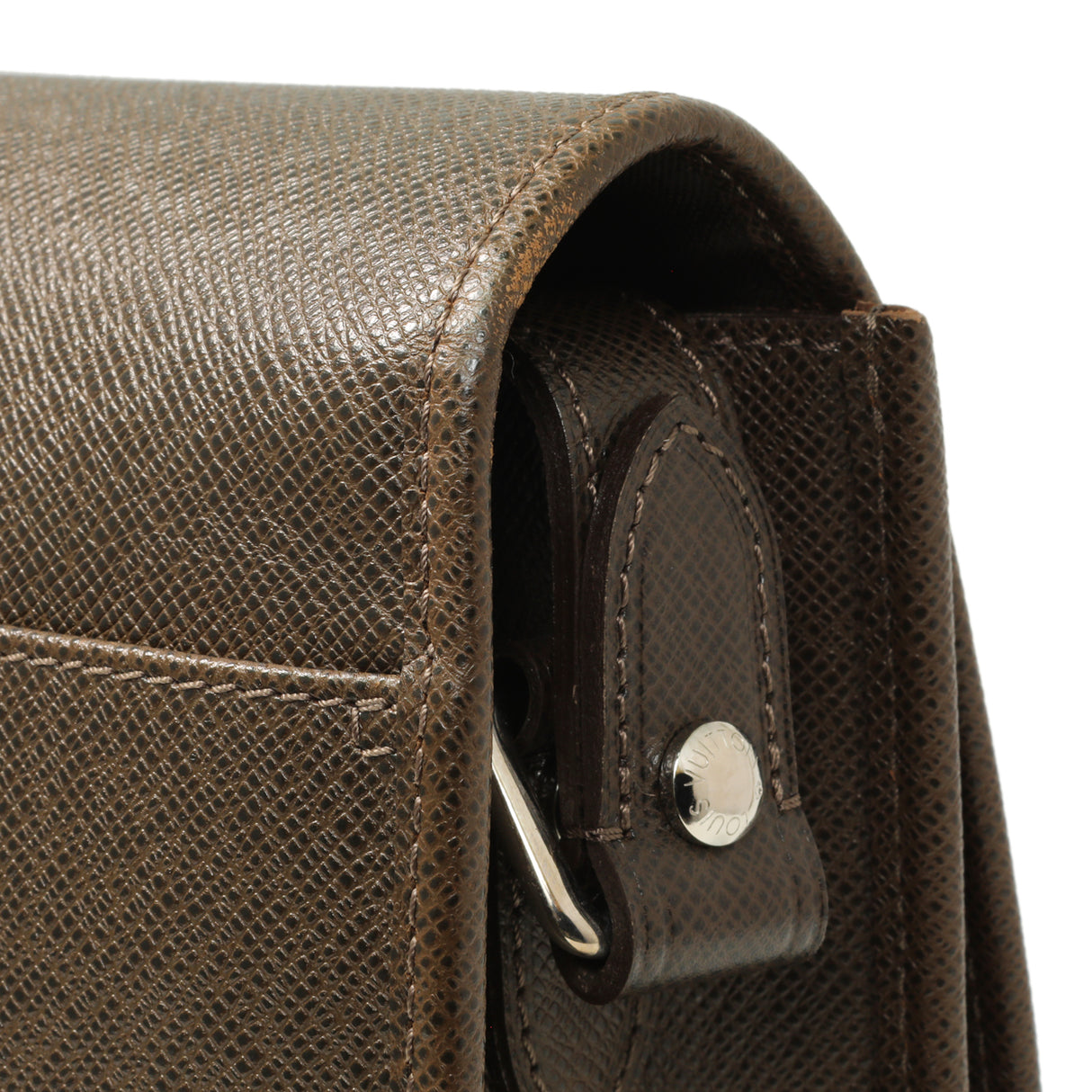 Louis Vuitton Brown Taiga Andrei Messenger Handbags Louis Vuitton