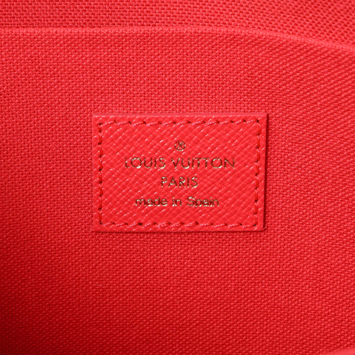 Louis Vuitton Monogram 2022 Christmas Animation China Chengdu Pochette Felicie Chain Wallet Handbags Louis Vuitton