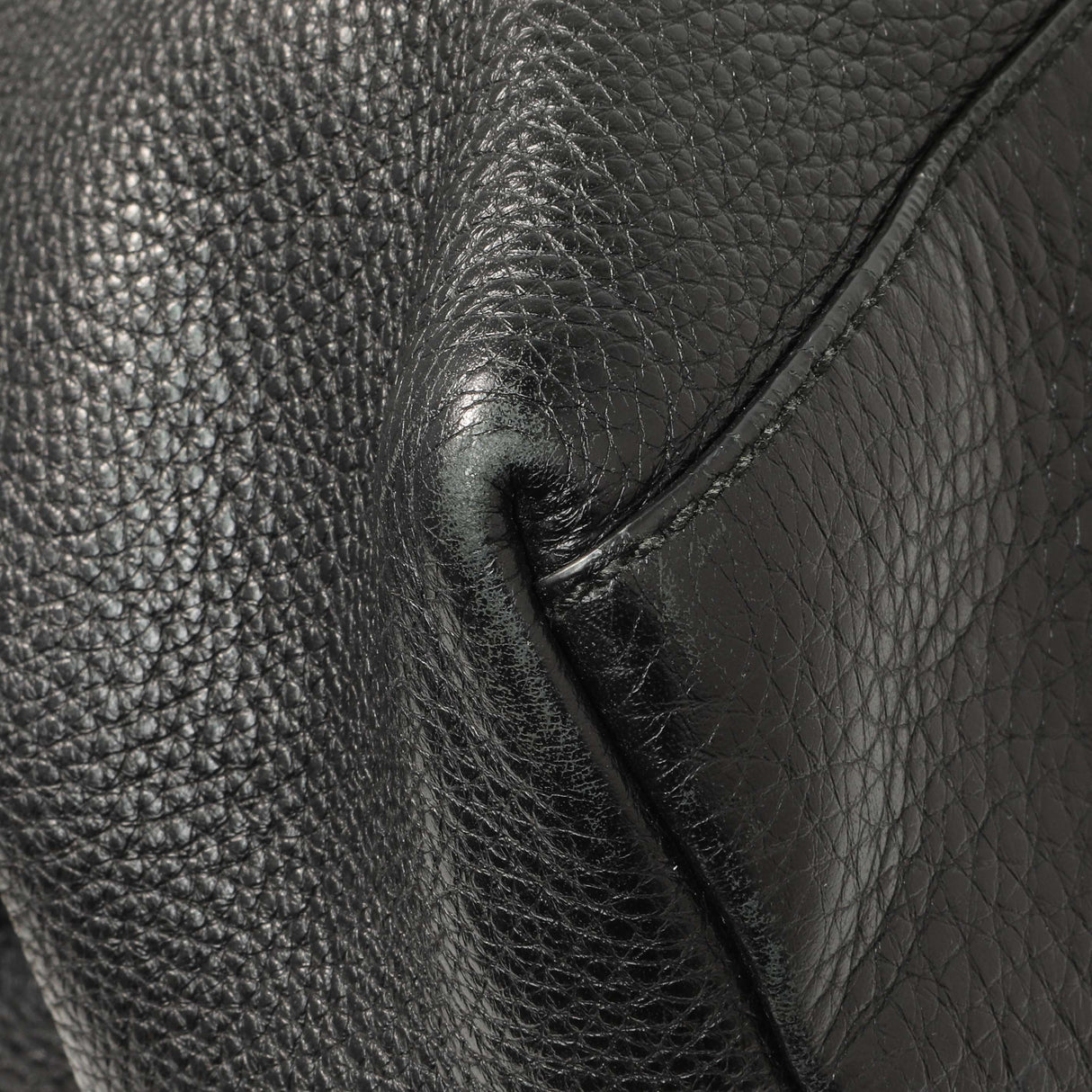 Gucci Black Pebbled Calfskin Medium Soho Chain Shoulder Bag Handbags Gucci