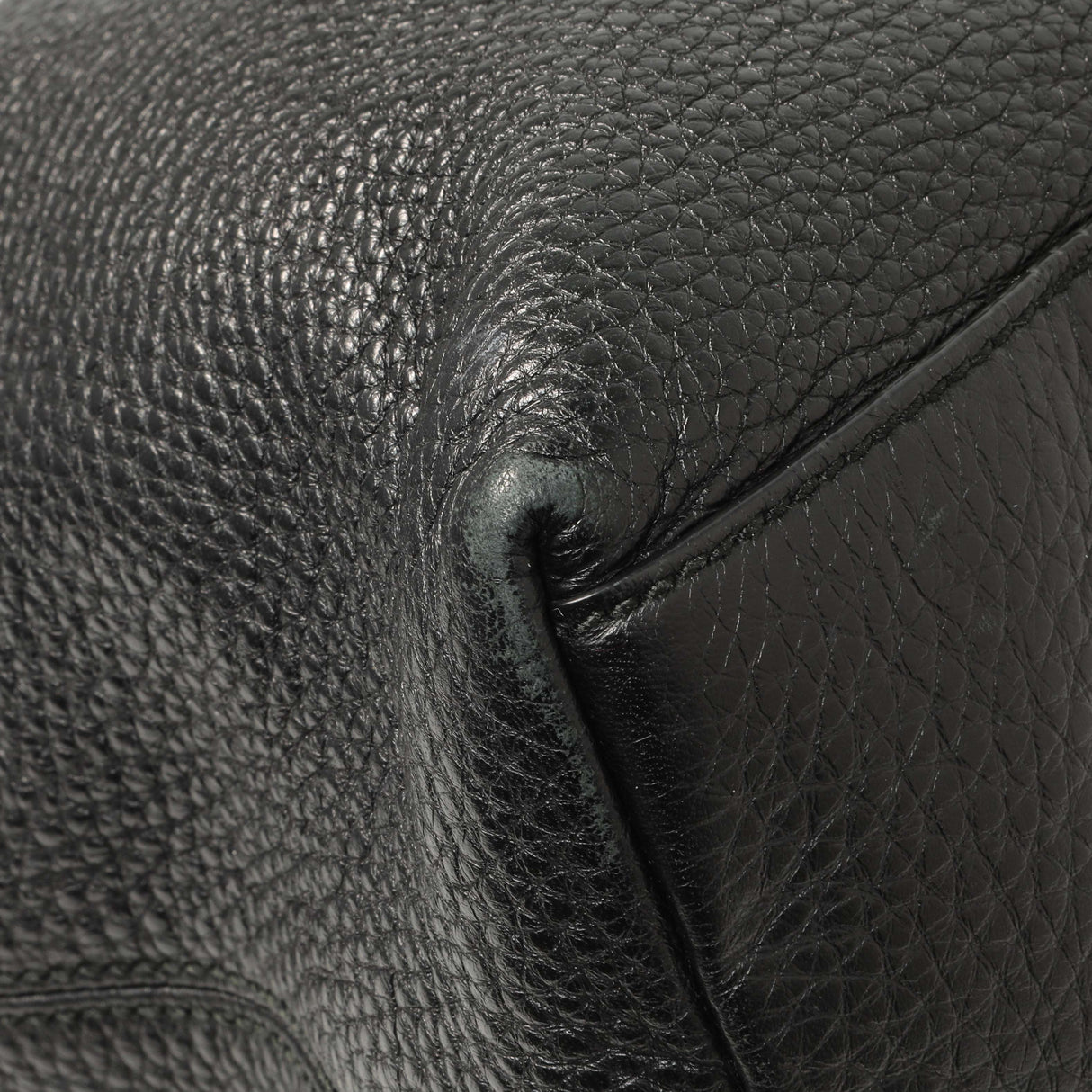 Gucci Black Pebbled Calfskin Medium Soho Chain Shoulder Bag Handbags Gucci