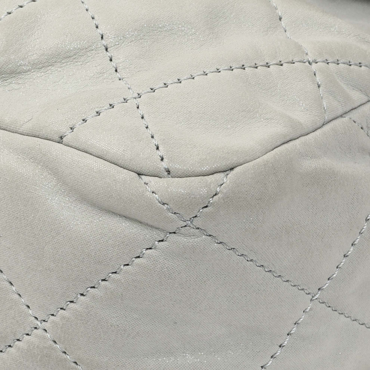 Chanel Grey Quilted Iridescent Calfskin Leather Chic Quilt Flap Bag Handbags Chanel