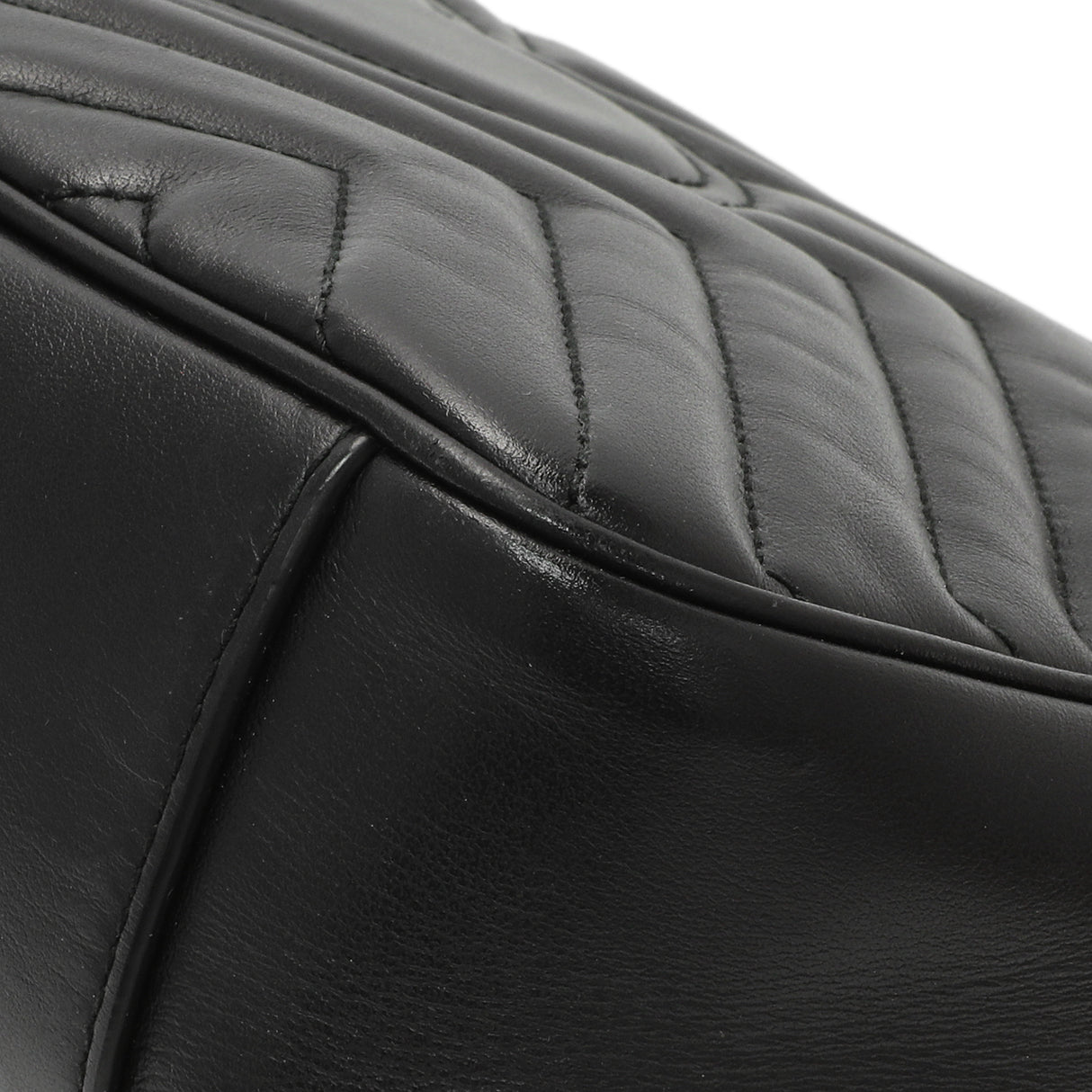 Gucci Black Calfskin Matelasse Small GG Marmont Shoulder Bag Handbags Gucci