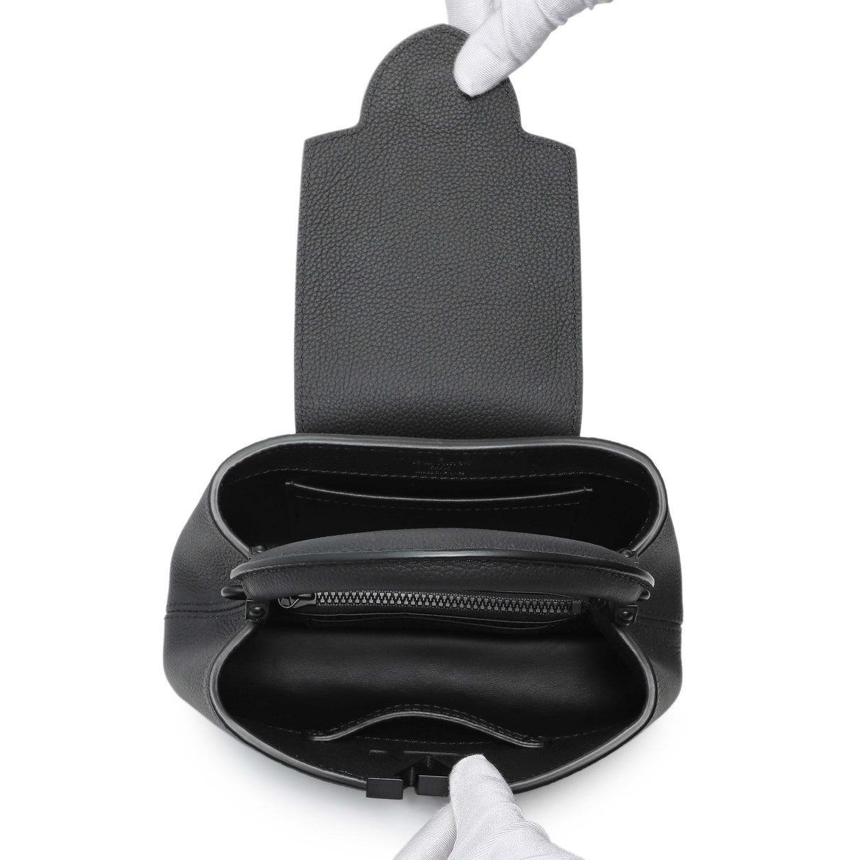 Louis Vuitton Black Matte Taurillon Capucines East West Mini Handbags Louis Vuitton