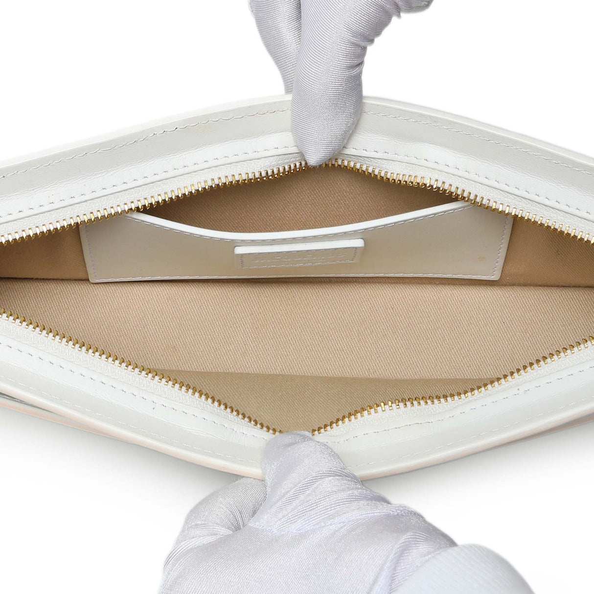 Jacquemus White Calfskin Le Ciuciu Satchel