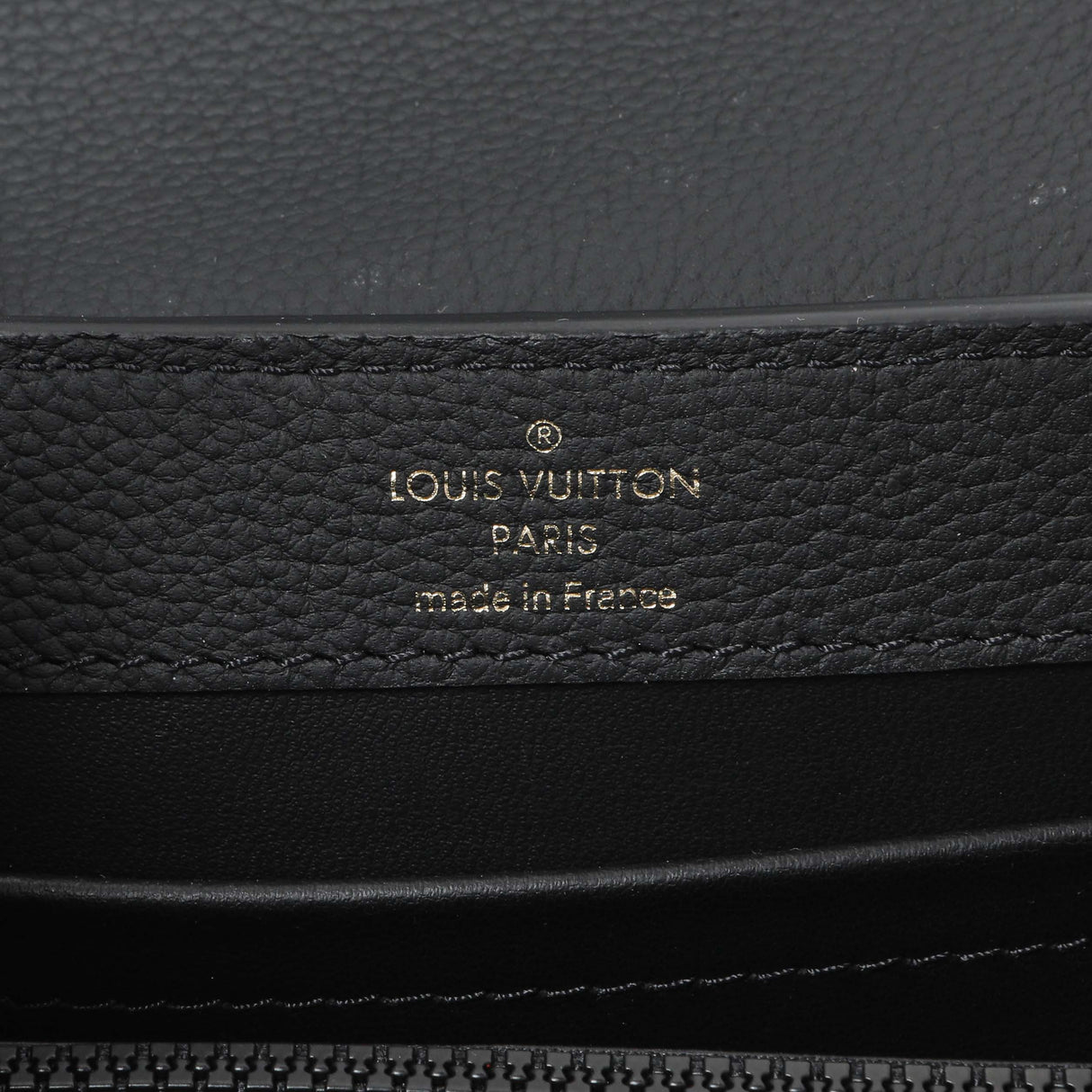 Louis Vuitton Black Matte Taurillon Capucines East West Mini Handbags Louis Vuitton