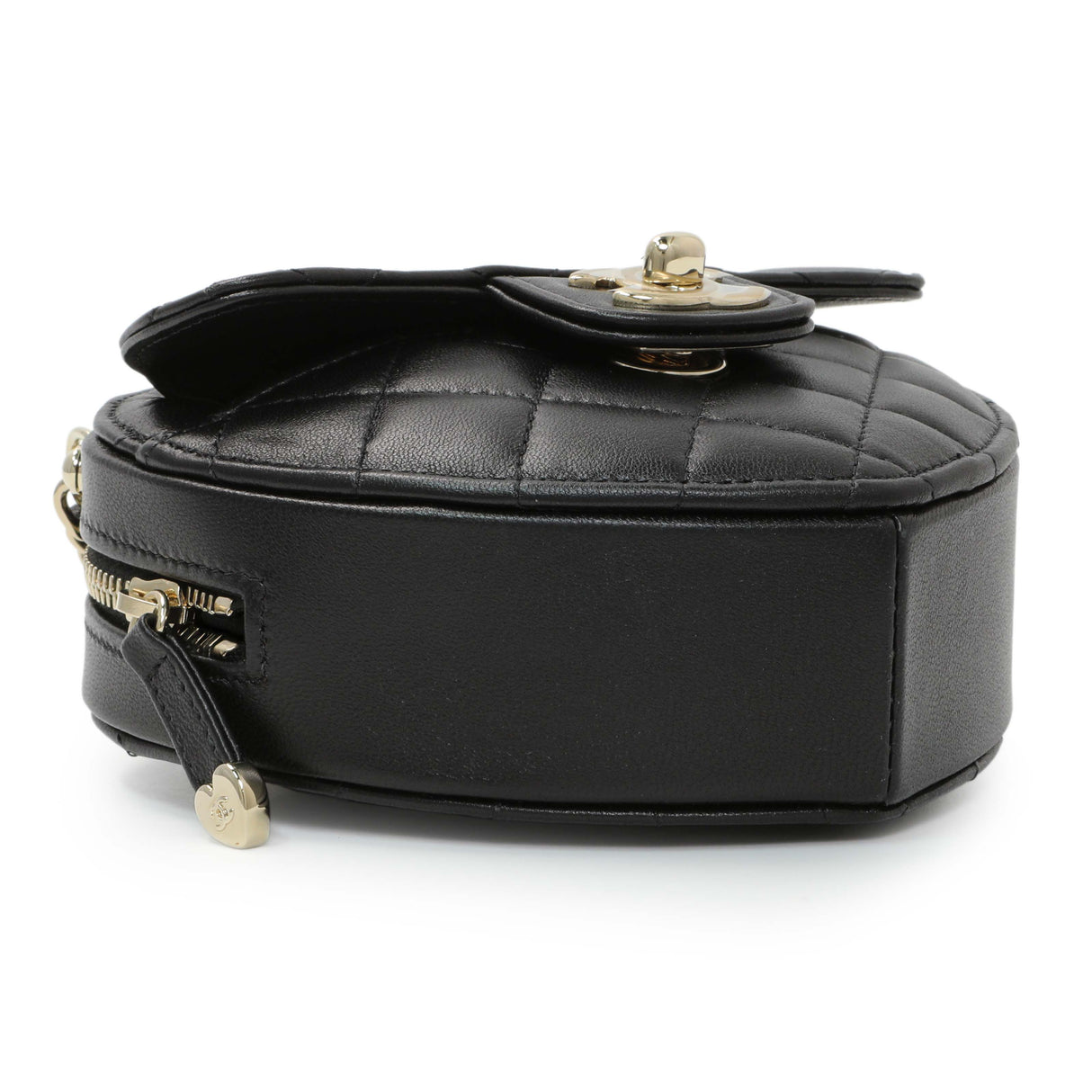 Chanel Quilted Lambskin CC In Love Heart Clutch With Chain Handbags Chanel