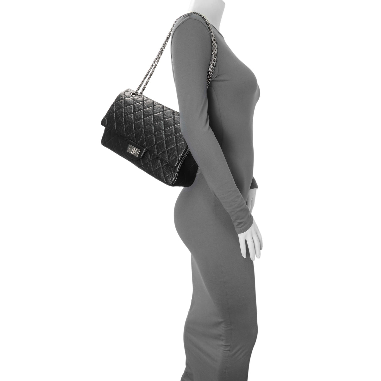 Chanel Black Quilted Aged Calfskin 2.55 Reissue 227 Flap Handbags Chanel