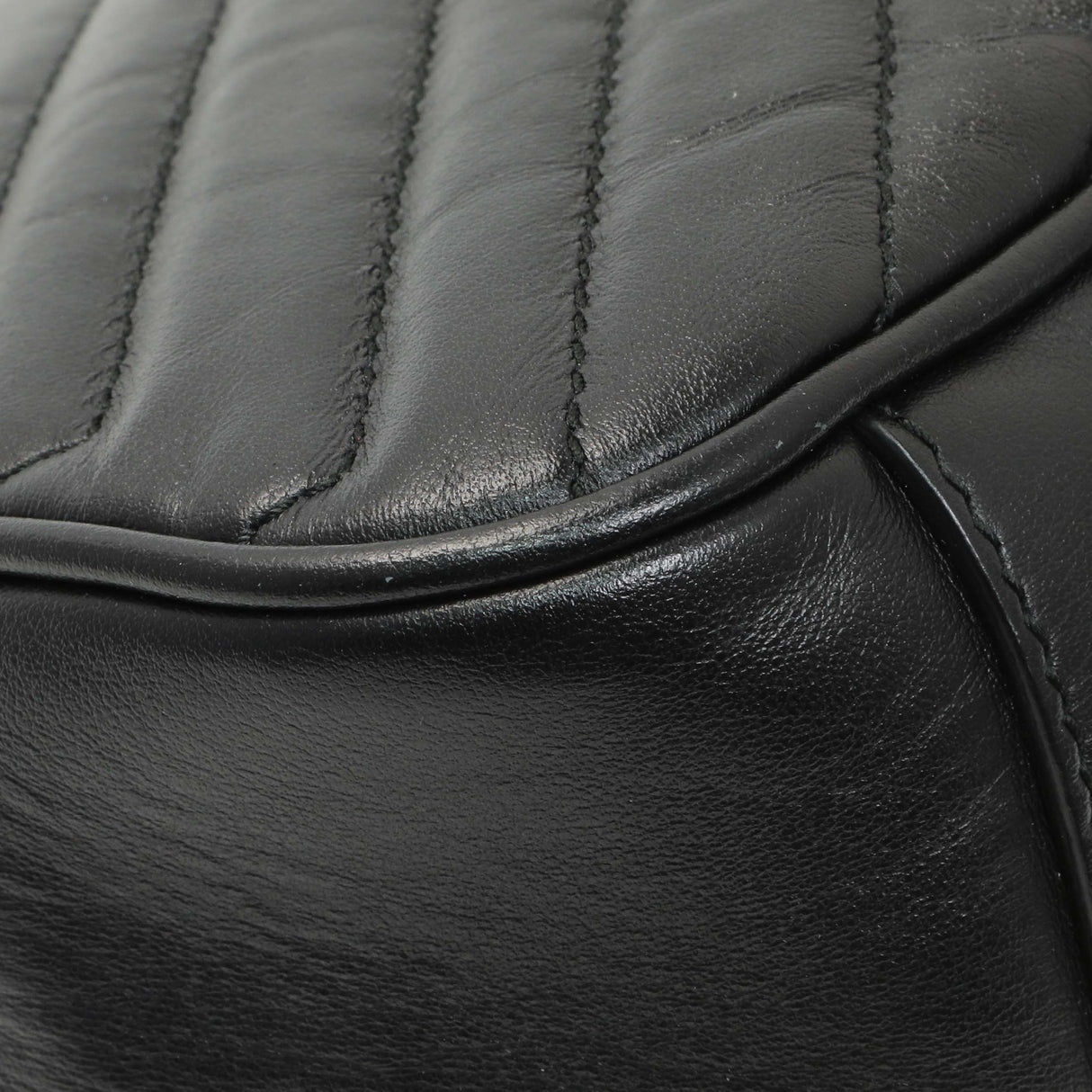 Gucci Black Calfskin Matelasse Small GG Marmont Shoulder Bag Handbags Gucci